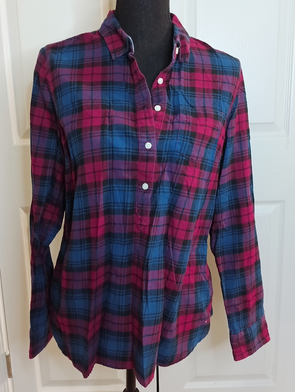 Tommy Hilfiger Navy and Red Plaid Button-Up Shirt